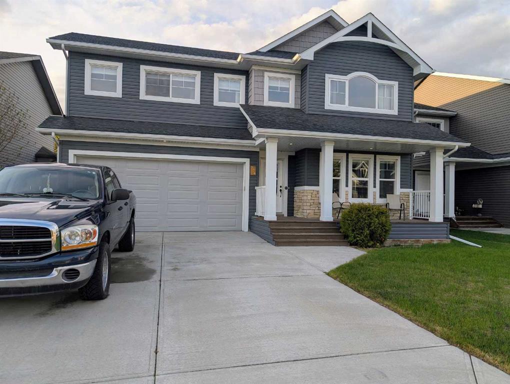 Picture of 704 Stonehaven Drive , Carstairs Real Estate Listing