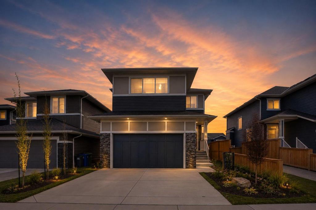 Picture of 3 Rivercrest Common , Cochrane Real Estate Listing