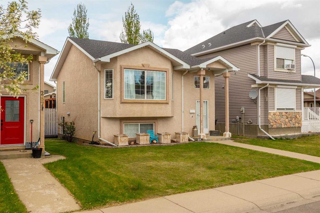 Picture of 263 Peigan Court W, Lethbridge Real Estate Listing