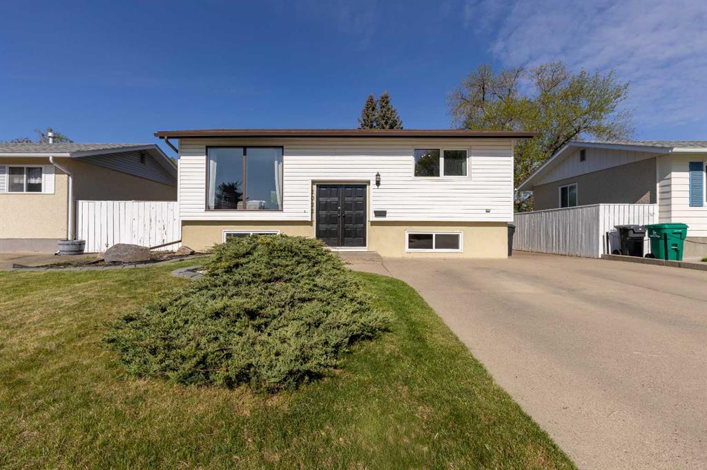 Picture of 2022 19 Street N, Lethbridge Real Estate Listing
