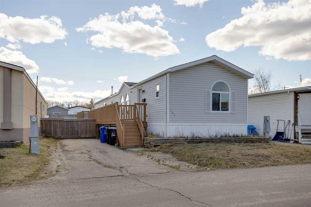 Picture of 252 Grandview Crescent , Fort McMurray Real Estate Listing