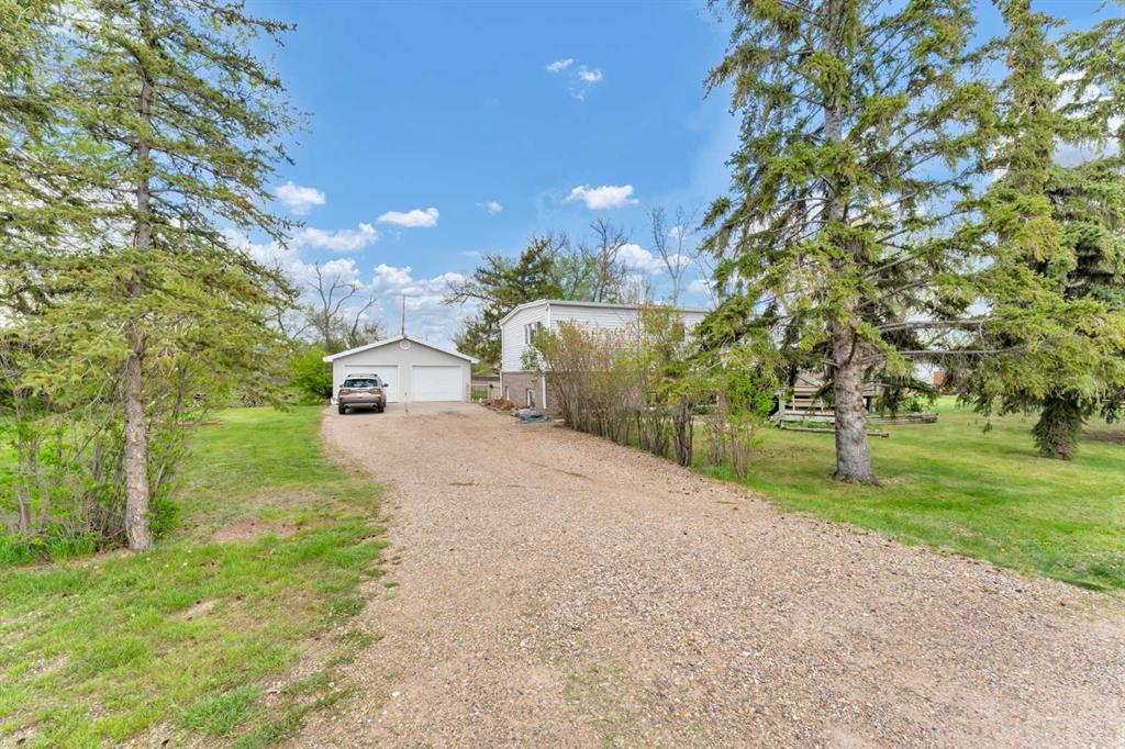 Picture of 444 3 Street , Suffield Real Estate Listing
