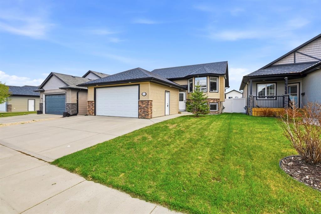 Picture of 114 Stephenson Crescent , Red Deer Real Estate Listing