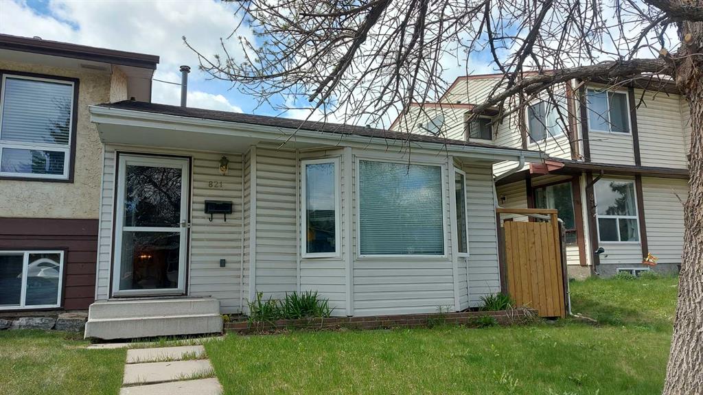 Picture of 821 Whitemont Drive NE, Calgary Real Estate Listing