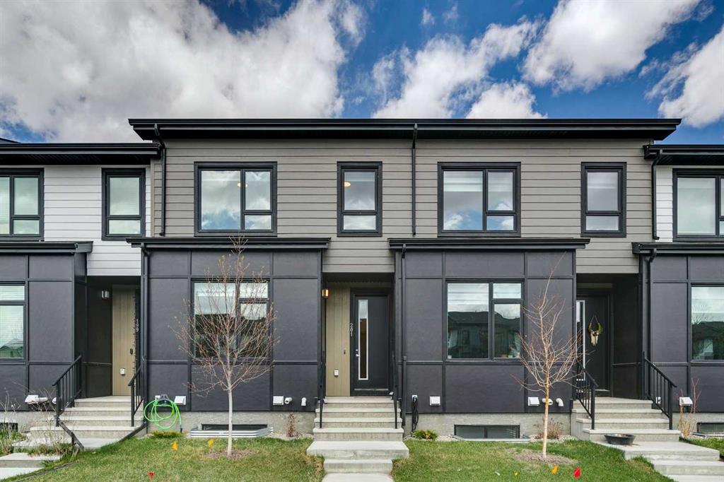 Picture of 201 Vantage Drive , Cochrane Real Estate Listing
