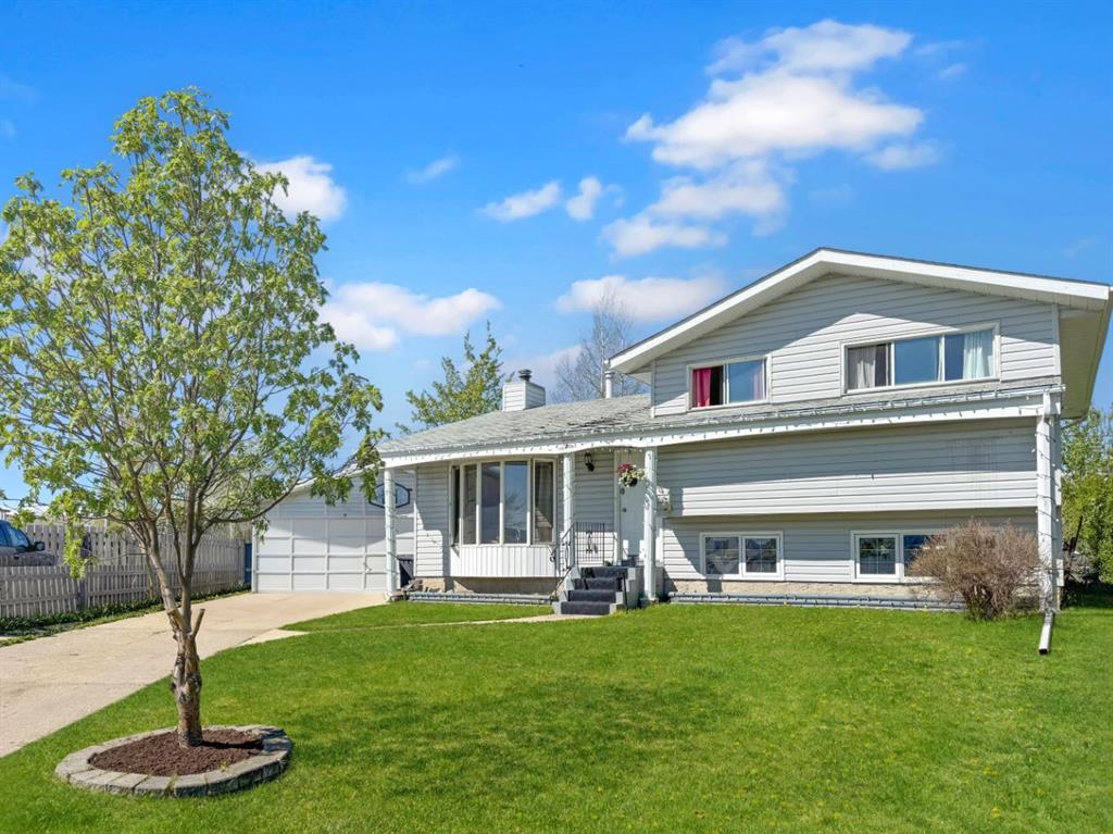 Picture of 11414 NORRIS Crescent , Grande Cache Real Estate Listing