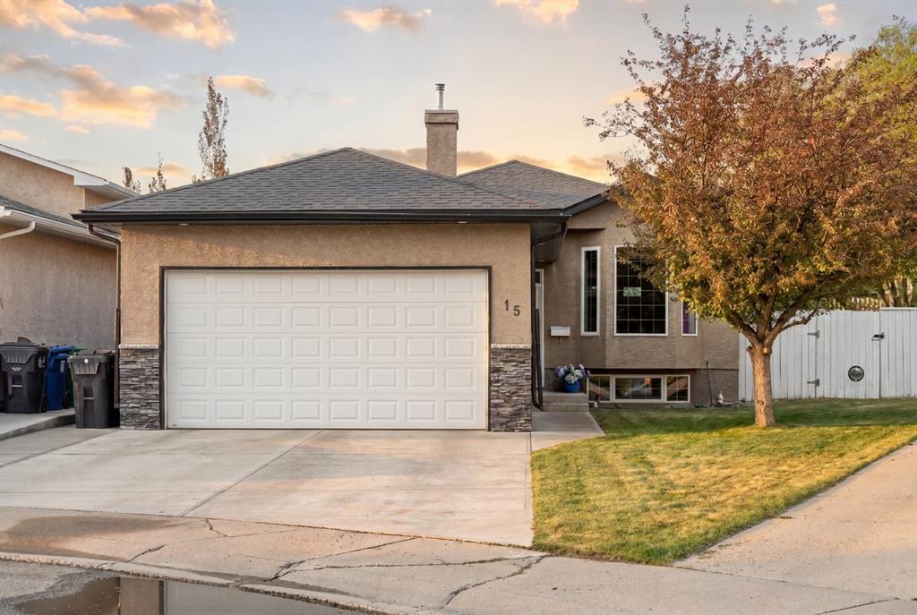Picture of 15 Mt Rundle Place W, Lethbridge Real Estate Listing