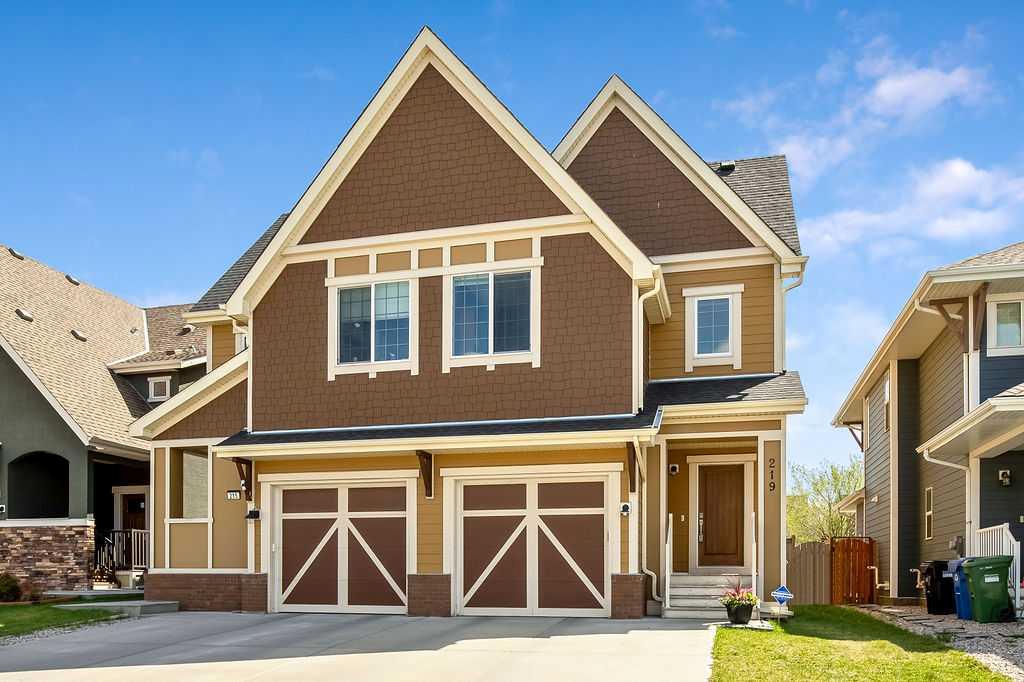 Picture of 219 Mahogany Grove SE, Calgary Real Estate Listing