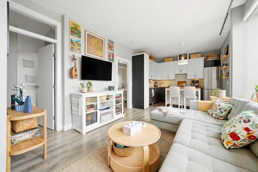 Picture of 403, 1521 26 Avenue SW, Calgary Real Estate Listing