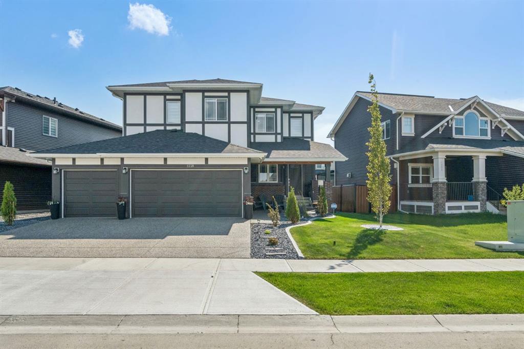 Picture of 1228 Bayside Drive SW, Airdrie Real Estate Listing