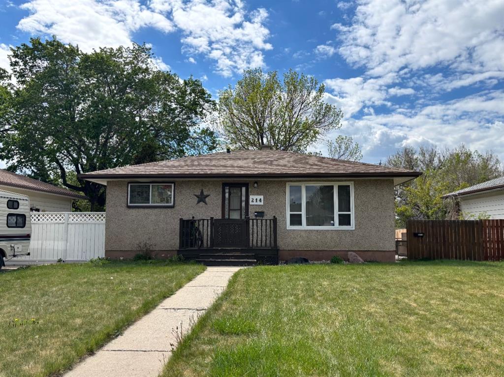 Picture of 214 25 Street S, Lethbridge Real Estate Listing