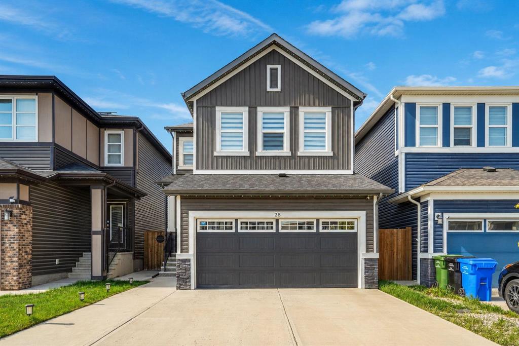 Picture of 28 Carringsby Avenue NW, Calgary Real Estate Listing