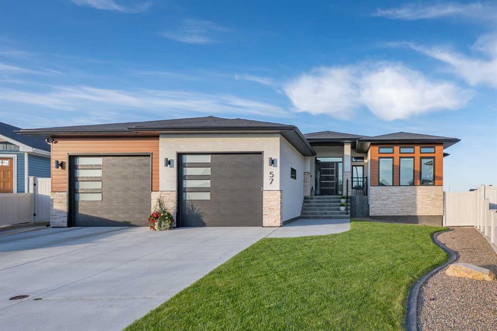 Picture of 57 Hamptons Gate SE, Medicine Hat Real Estate Listing