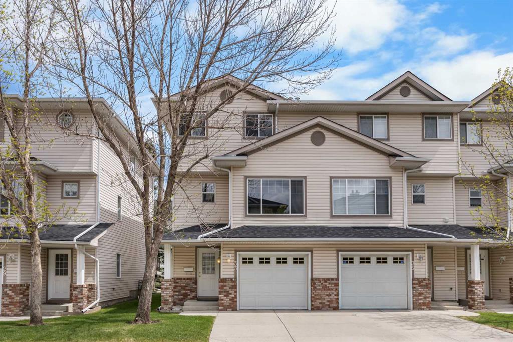 Picture of 33 Country Hills Cove NW, Calgary Real Estate Listing