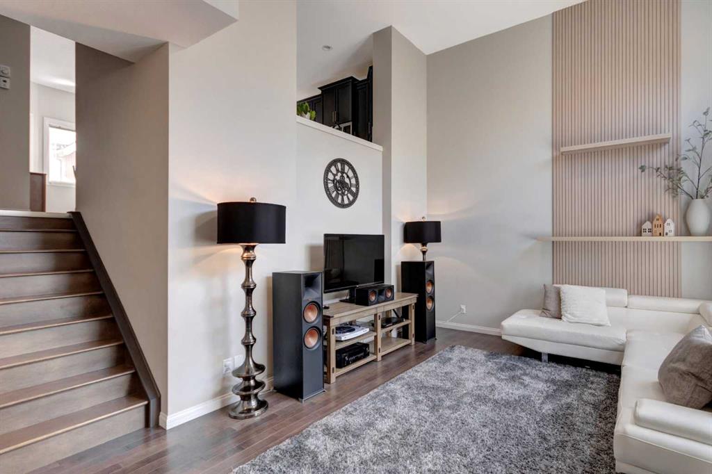 Picture of 2301 Wentworth Villas SW, Calgary Real Estate Listing