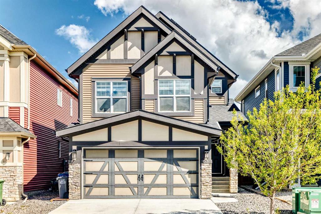 Picture of 33 Sundown Avenue , Cochrane Real Estate Listing
