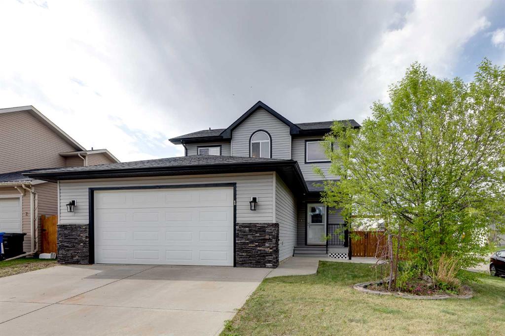 Picture of 1 Mcclung Gate E, Carstairs Real Estate Listing