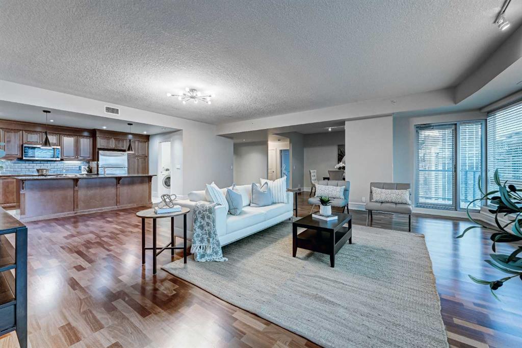 Picture of 2308, 920 5 Avenue SW, Calgary Real Estate Listing