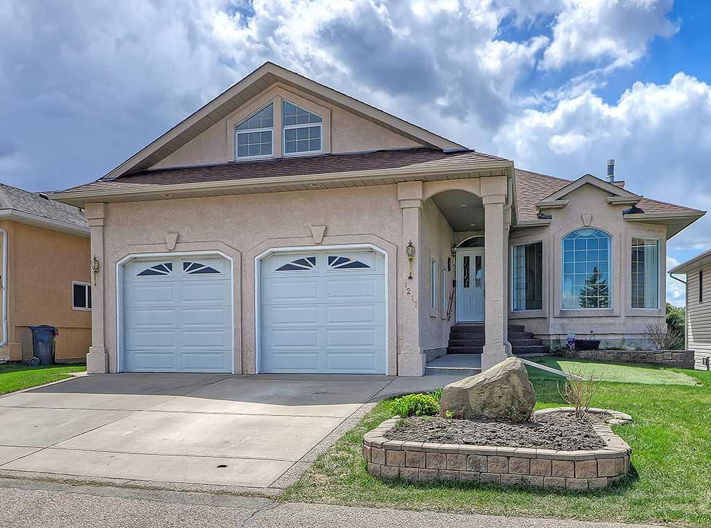 Picture of 1217 High Country Drive NW, High River Real Estate Listing