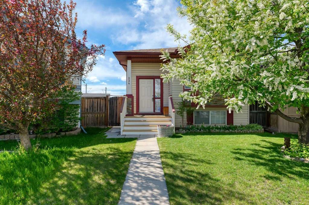 Picture of 234 Martinvalley Mews NE, Calgary Real Estate Listing