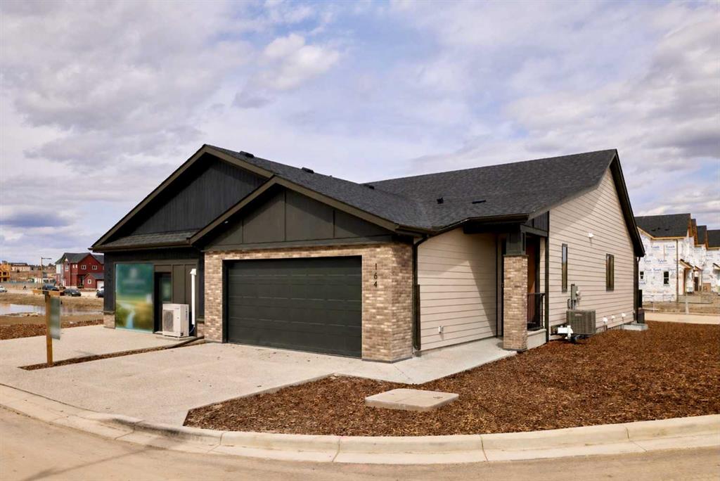 Picture of 164 Juniper Ridge Crescent , Real Estate Listing