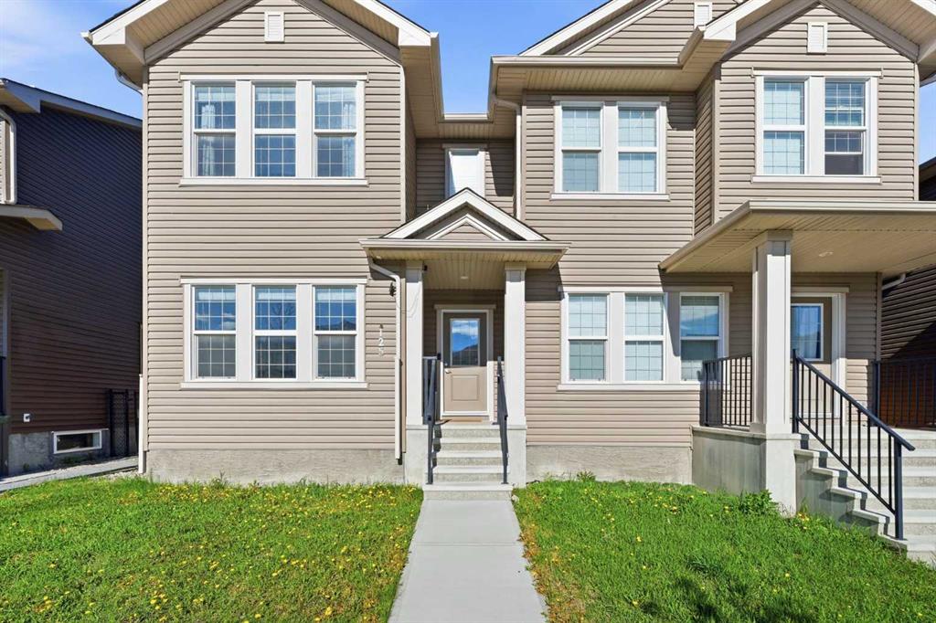 Picture of 125 Evanston Hill NW, Calgary Real Estate Listing