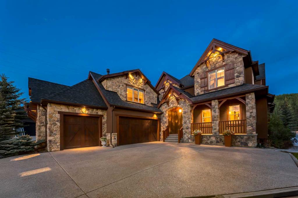Picture of 250 CRESTRIDGE Place SW, Calgary Real Estate Listing