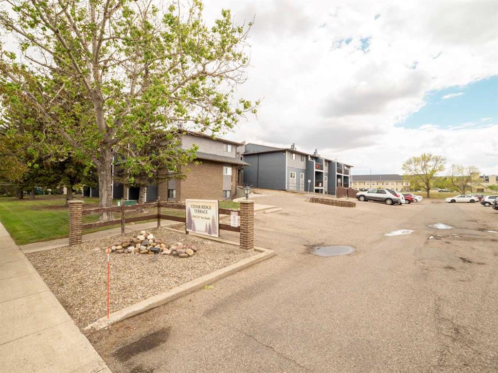 Picture of 108, 3910 23 Avenue S, Lethbridge Real Estate Listing