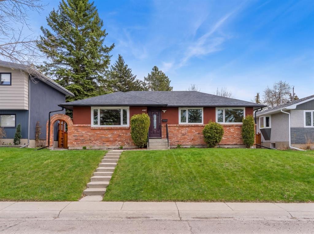 Picture of 4824 Claret Street NW, Calgary Real Estate Listing