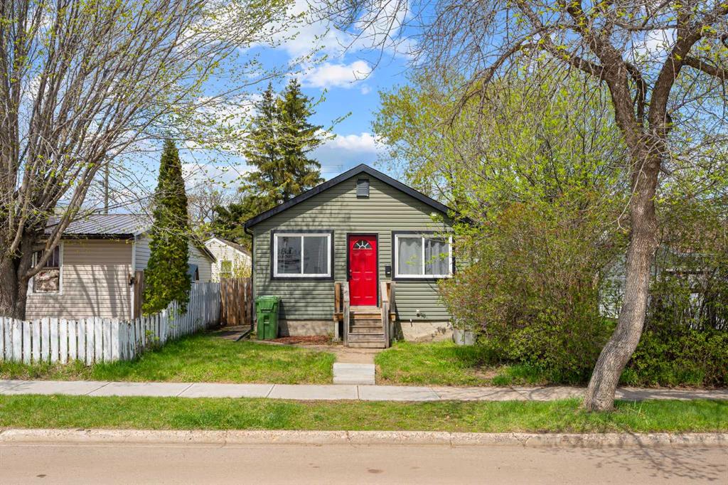 Picture of 4724 49 Street , Lloydminster Real Estate Listing