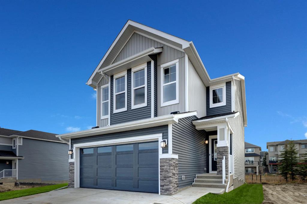Picture of 243 Silver Spruce Grove SW, Calgary Real Estate Listing