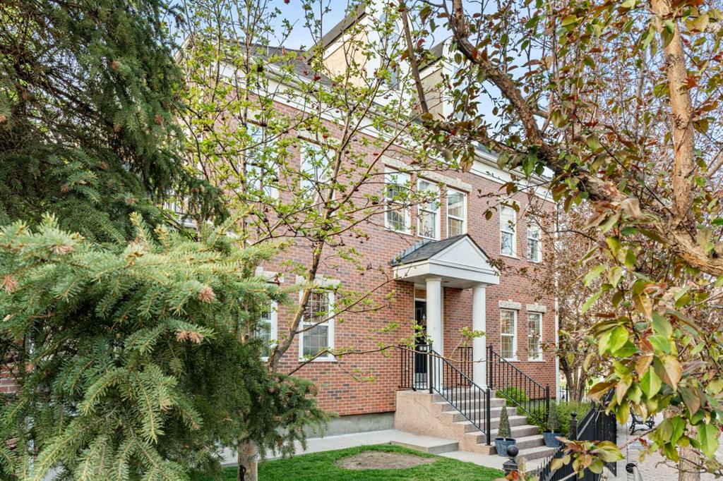 Picture of 230 Garrison Square SW, Calgary Real Estate Listing