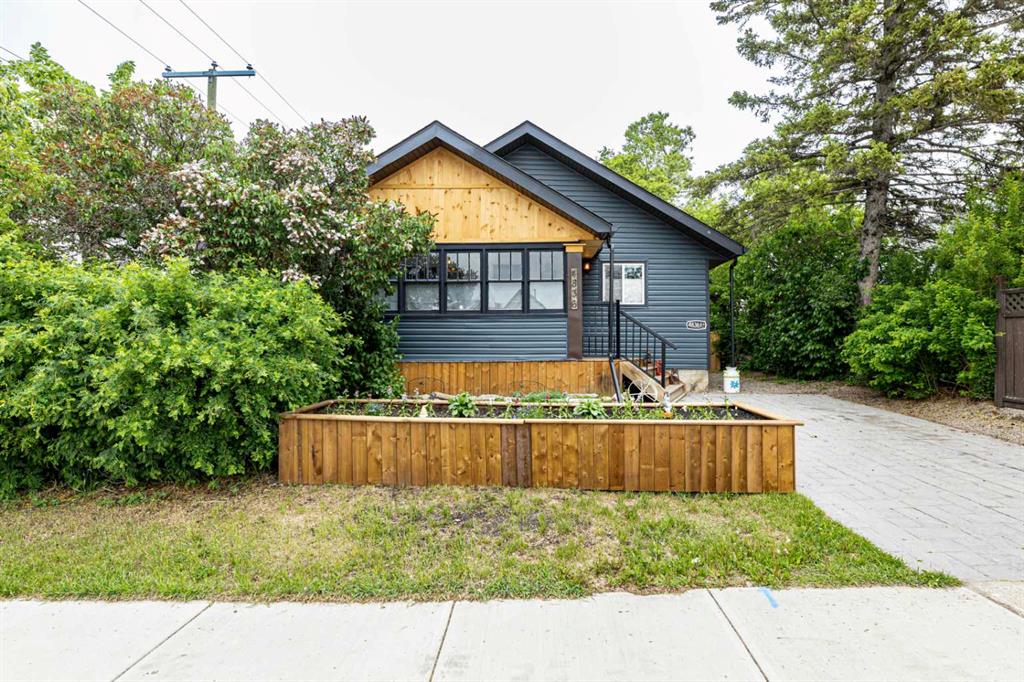 Picture of 4836 49 Street , Innisfail Real Estate Listing