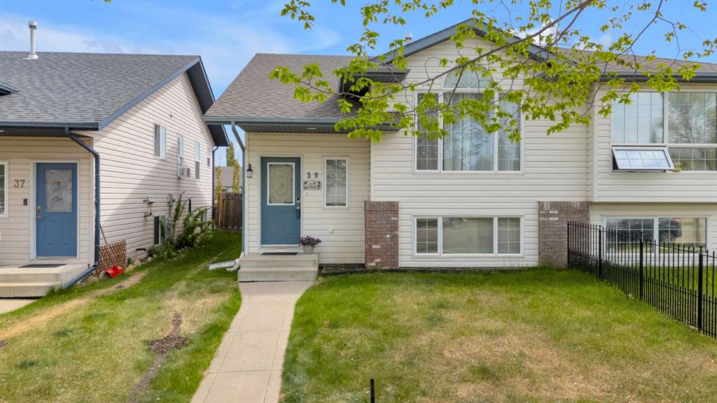 Picture of 39 Old Boomer Road , Sylvan Lake Real Estate Listing