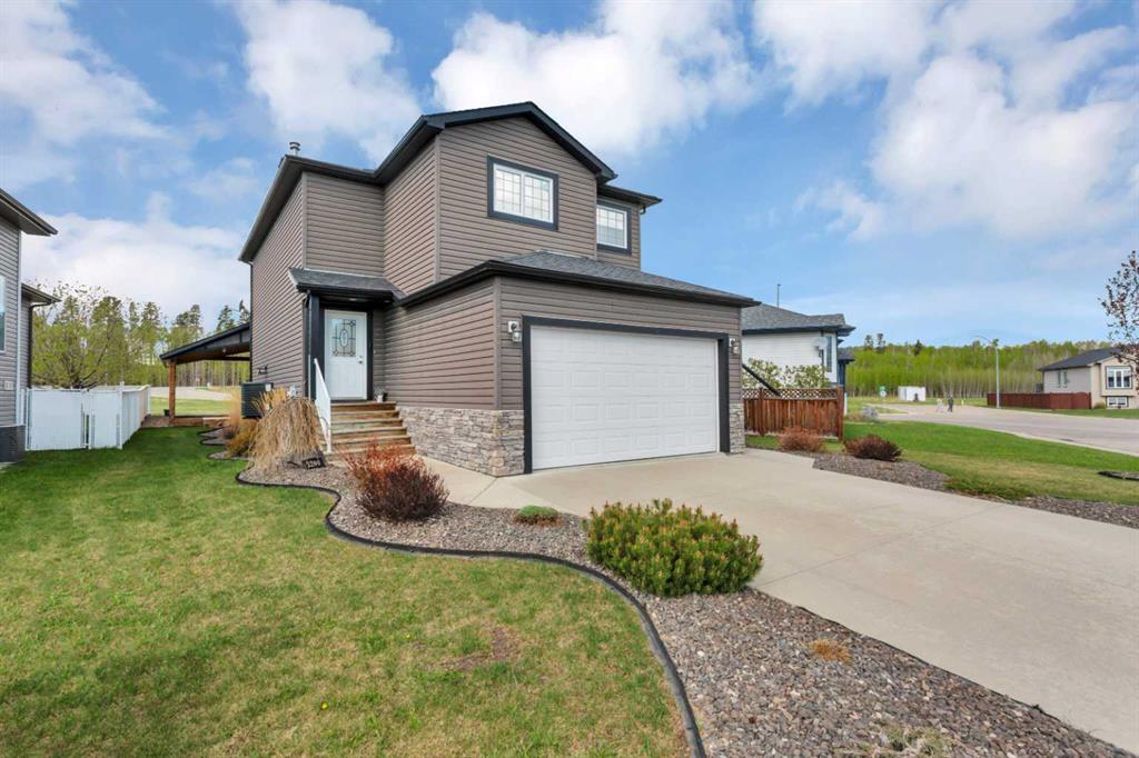 Picture of 1204 1 Street NE, Sundre Real Estate Listing
