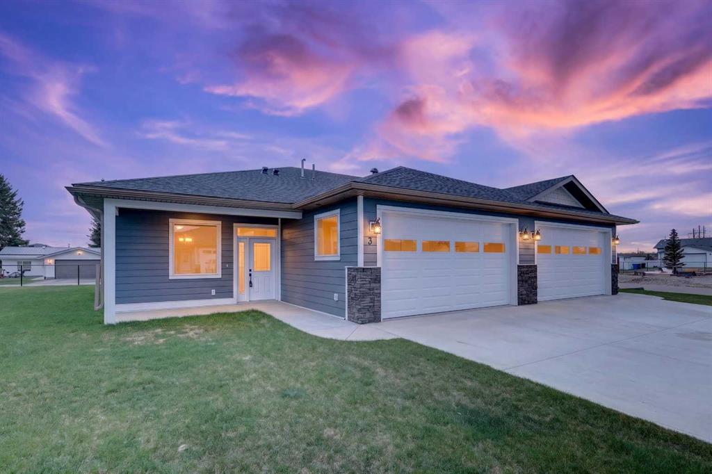 Picture of 3, 610 4 Avenue SW, Sundre Real Estate Listing