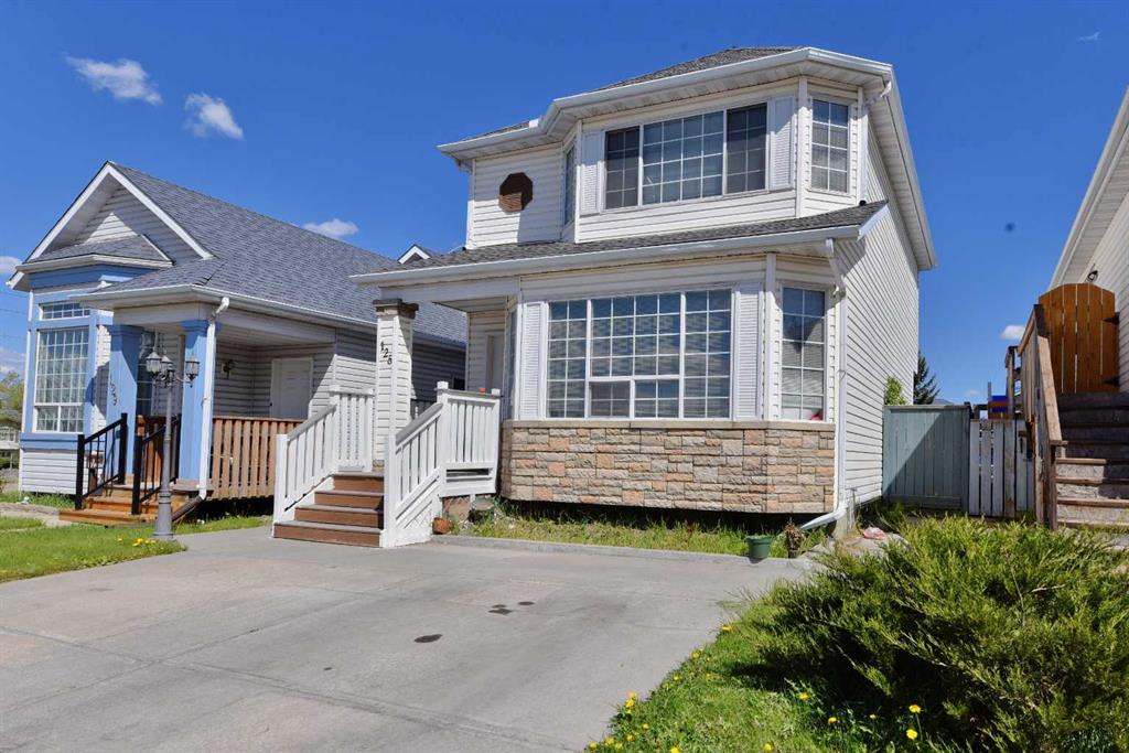 Picture of 125 Costa Mesa Close NE, Calgary Real Estate Listing