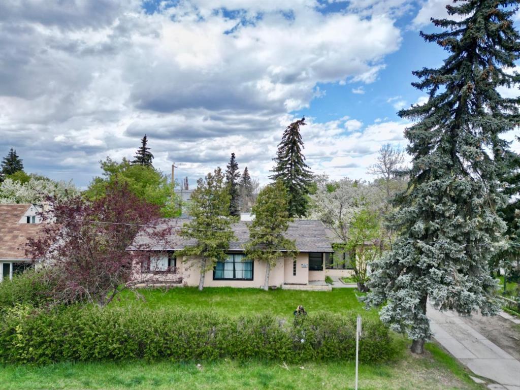Picture of 2110 26 Avenue SW, Calgary Real Estate Listing