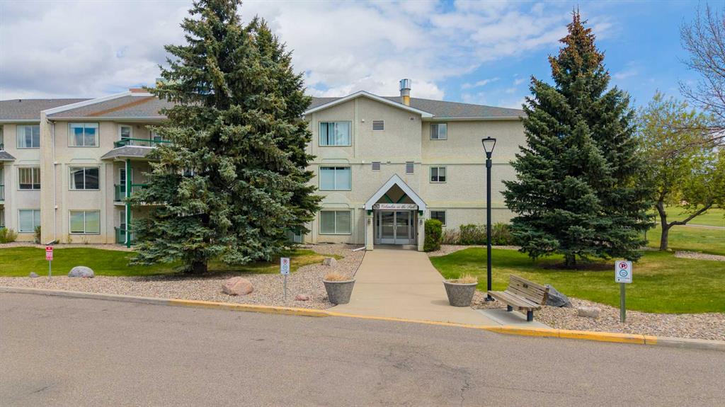 Picture of 112, 620 Columbia Boulevard W, Lethbridge Real Estate Listing