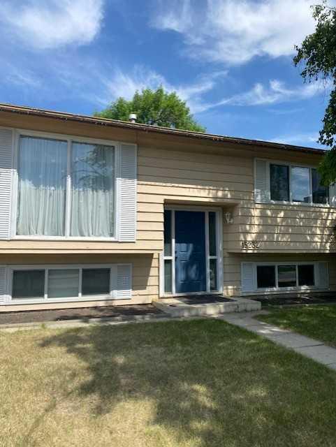 Picture of 15232 1 Street SE, Calgary Real Estate Listing