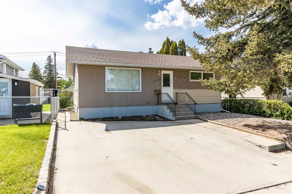 Picture of 1930 16 Avenue SE, Medicine Hat Real Estate Listing
