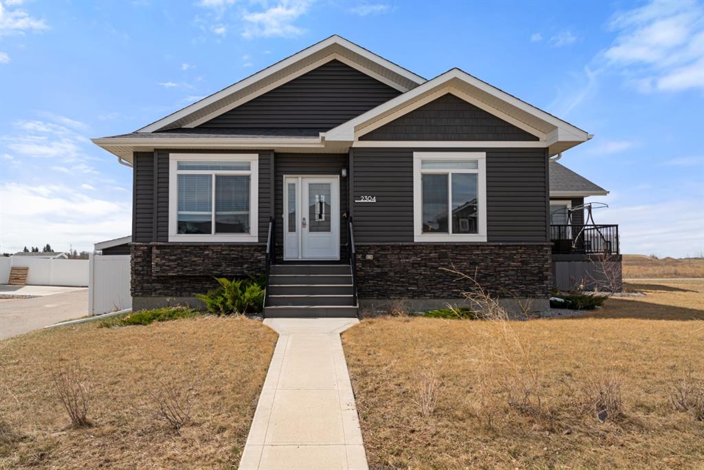 Picture of 2304 62 Street , Camrose Real Estate Listing