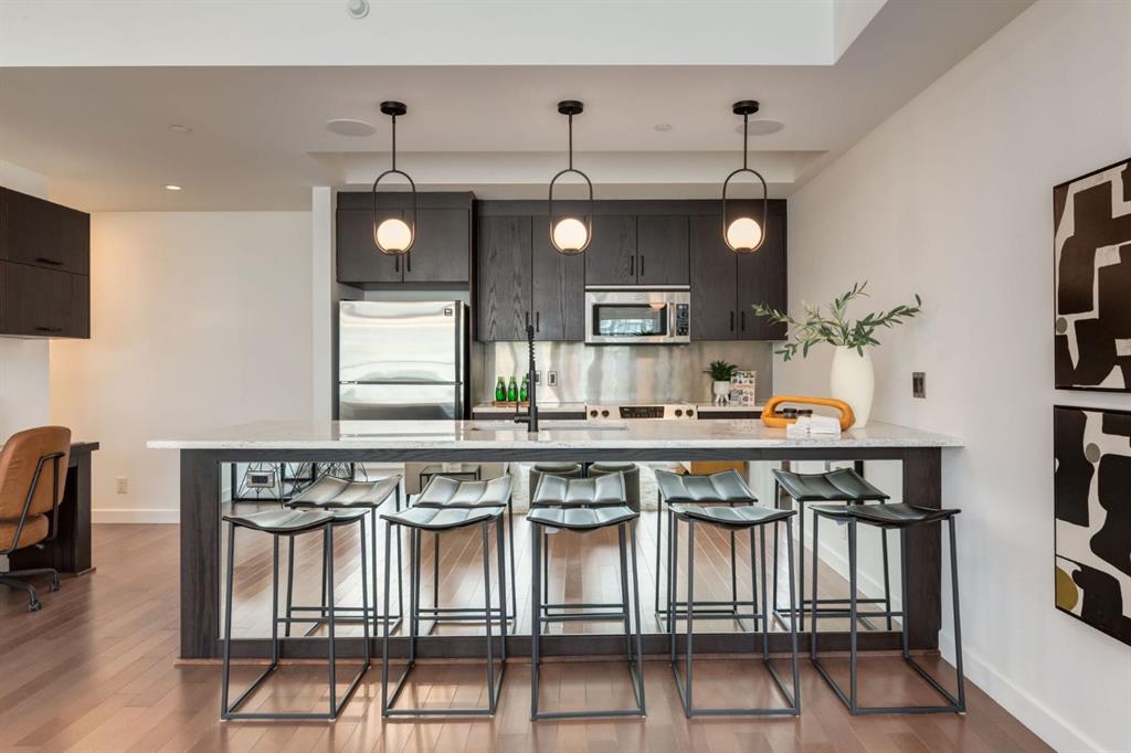 Picture of 1403, 530 12 Avenue SW, Calgary Real Estate Listing