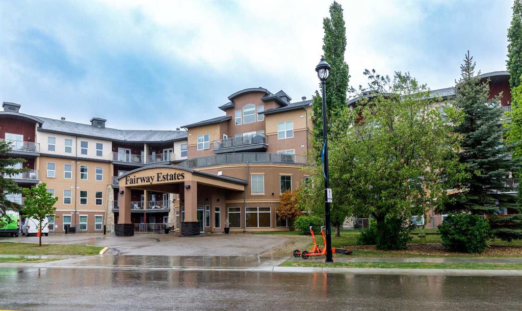 Picture of 418, 5040 53 Street , Sylvan Lake Real Estate Listing
