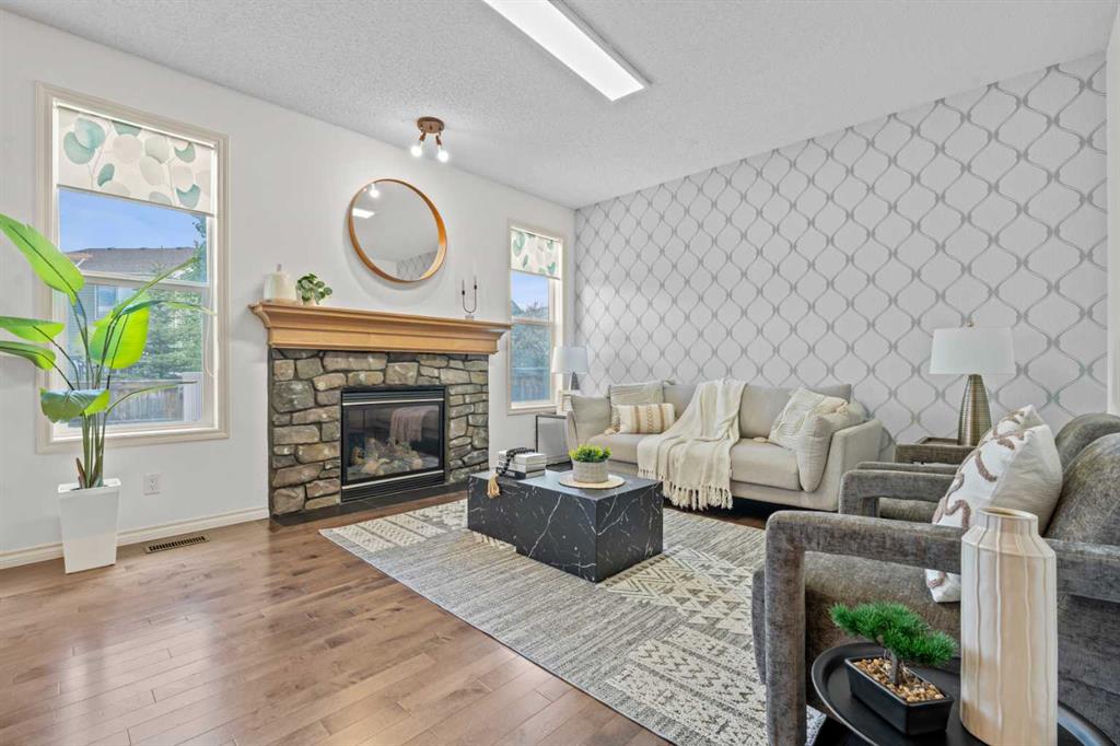 Picture of 44 Aspen Hills Close SW, Calgary Real Estate Listing