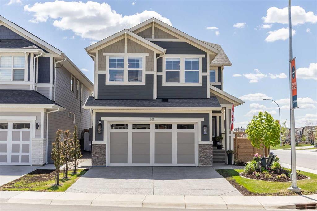 Picture of 141 Magnolia Manor SE, Calgary Real Estate Listing
