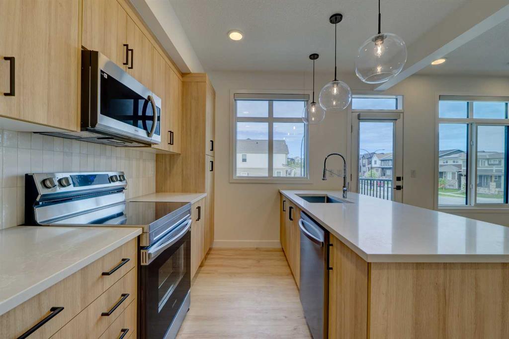 Picture of 14832 1 Street NW, Calgary Real Estate Listing