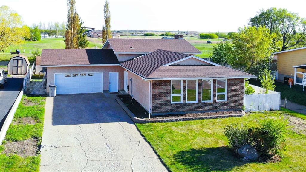 Picture of 1601 3 Avenue , Wainwright Real Estate Listing