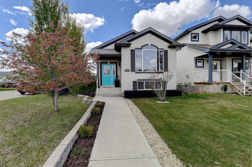 Picture of 9302 91 Street , Grande Prairie Real Estate Listing