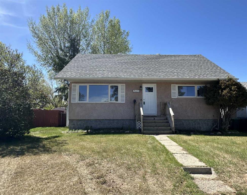 Picture of 5115 61 Avenue , Ponoka Real Estate Listing